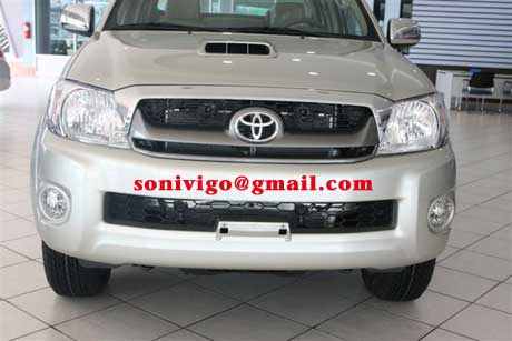 front view of 2009 LHD Toyota Hilux Vigo