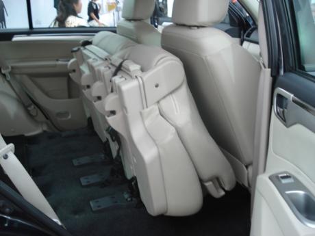 2009 Mitsubishi Pajero Sport SUV front view